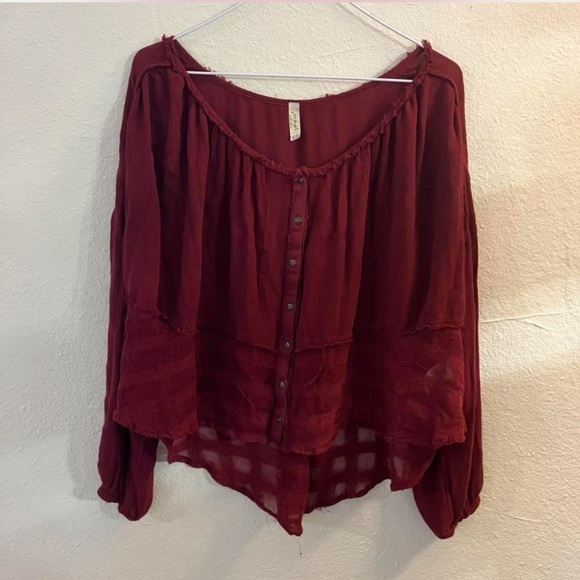 Free People Rainy Days Swing Flowy
Boho Top Blouse in Burgundy Red Size: XS - Picture 2 of 4